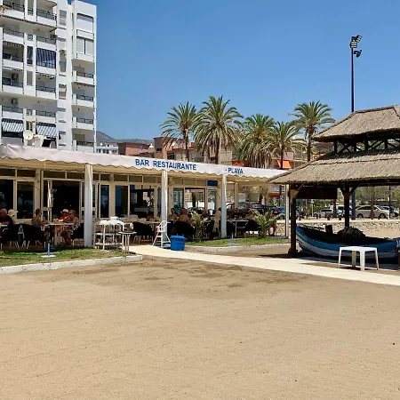 Lejlighed 3 Bedroom, 250m From The Beach! Swimming Pool, Parking! *
